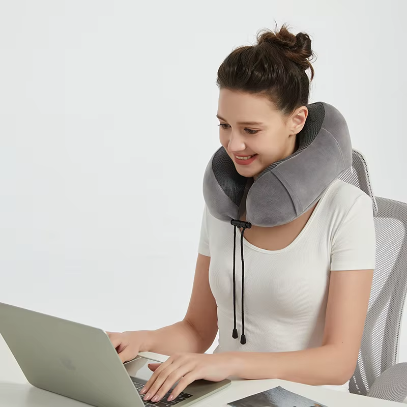 COUSSIN CERVICAL ERGONOMIQUE